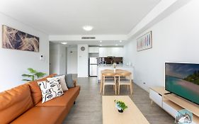 Aircabin - Rosebery - Lovely - 2 Beds Apt +Parking